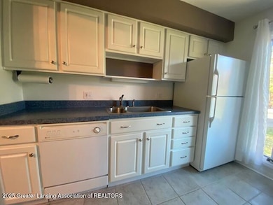 1853 Burrwood Cir, East Lansing, MI 48823 - photo 6