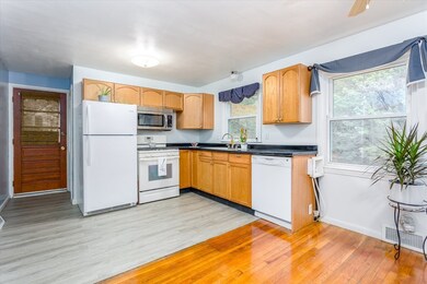 14 Wedgewood Rd, Worcester, MA 01602 - photo 6