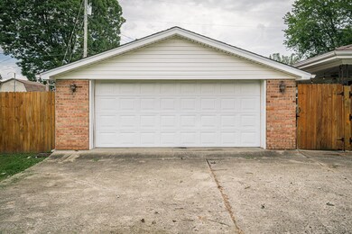 8001 Zelma Fields Ave, Louisville, KY 40228 - photo 6