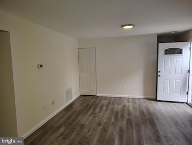 9695 Hitching Post Ln unit A, Laurel, MD 20723 - photo 3