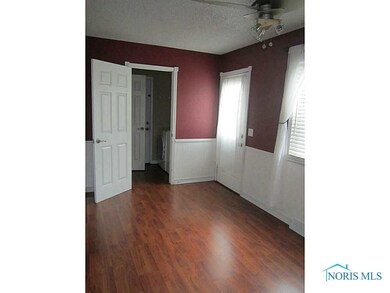 4452 Cullen Ln, Toledo, OH 43611 - photo 6