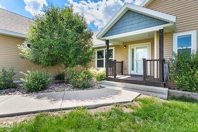 5481 Sweet Clover Ln, Williston, ND 58801 - photo 2