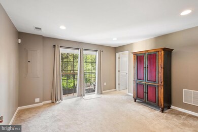 8219 Heritage Crossing Ct, Manassas, VA 20109 - photo 5