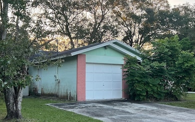 651 W Blue Lake Terrace, Deland, FL 32724 - photo 3