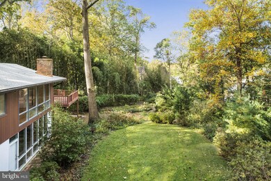 7721 Tauxemont Rd, Alexandria, VA 22308 - photo 3