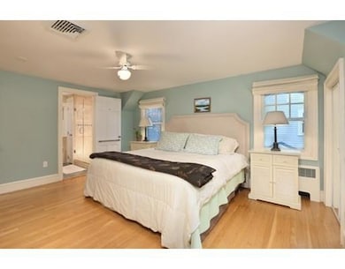 12 Blithedale St, Newtonville, MA 02460 - photo 5