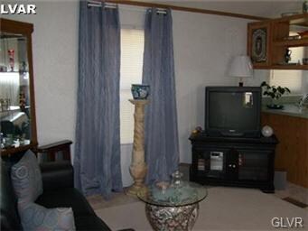 360 S Delaware Dr unit 16, Easton, PA 18042 - photo 5