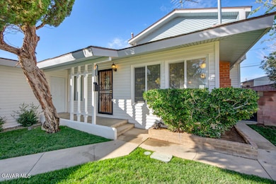 44321 4th St E, Lancaster, CA 93535 - photo 3