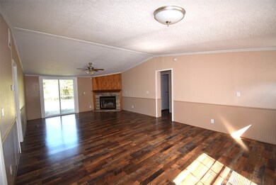 6000 Spring Creek Pkwy unit 7, Malakoff, TX 75148 - photo 2