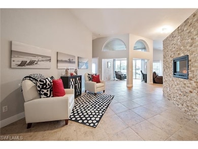 Sitting area/feature fireplace