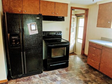 37 W Erie St, Jefferson, OH 44047 - photo 6