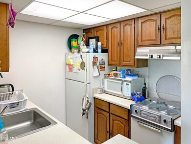 222 Lanai Village