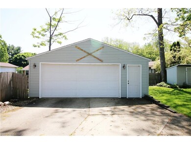 1079 Kevin Dr, Akron, OH 44313 - photo 7