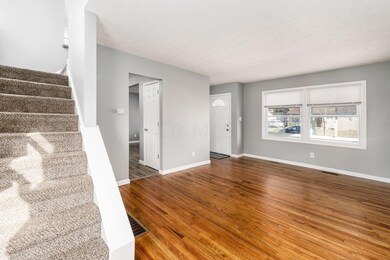 004_a_W 1231 Dellwood Ave-009