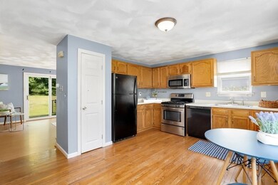 21 W Hill Dr unit D, Westminster, MA 01473 - photo 5