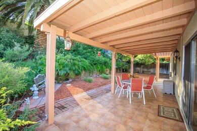 2073 Old Ranch Rd Camarillo CA-large-040