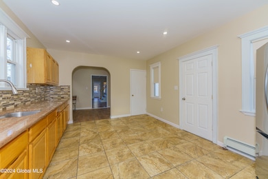 3 Kitchen 1