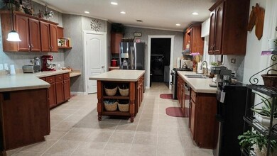 4801 Agnes Cir, Springtown, TX 76082 - photo 3