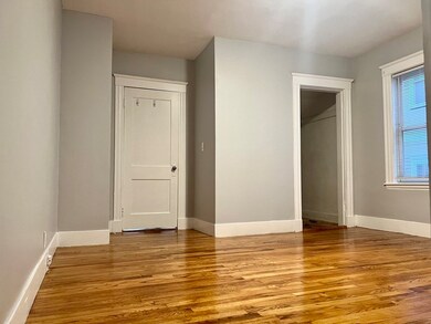 104 Burrill St unit 1, Swampscott, MA 01907 - photo 2