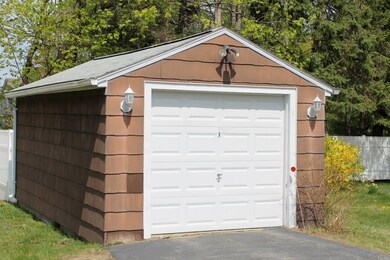 1 Car Detached Garage With Fenced In...