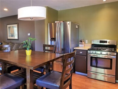 2046 Dawnshire Dr, Columbus, IN 47203 - photo 7