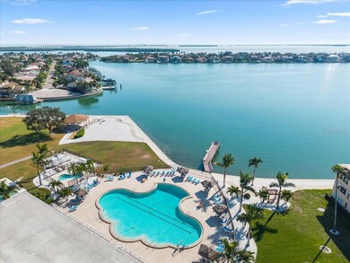 Yorkshire House unit 812, Saint Petersburg, FL 33715 - photo 3