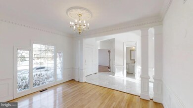 8509 Capo Ct, Vienna, VA 22182 - photo 4