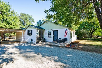 10159 Salmon Creek Rd, Redding, CA 96003 - photo 2