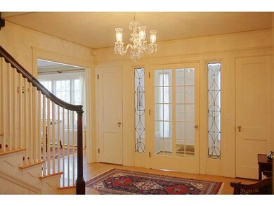 121 Laurel Ave, Providence, RI 02906 - photo 3