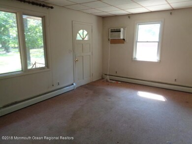 1174 Maxim Southard Rd, Howell, NJ 07731 - photo 4