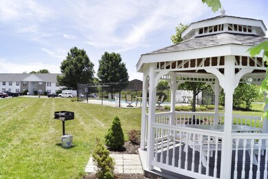 683 Milcrest Dr unit 683, Marysville, OH 43040 - photo 3