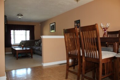 43 Joseph Ave unit 2, Dracut, MA 01826 - photo 5