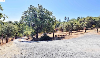 13893 Tuolumne Rd, Sonora, CA 95370 - photo 5