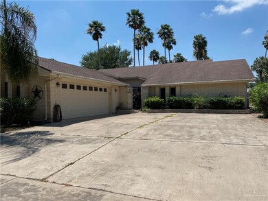 413 Country Club Dr, Alamo, TX 78516 - photo 2