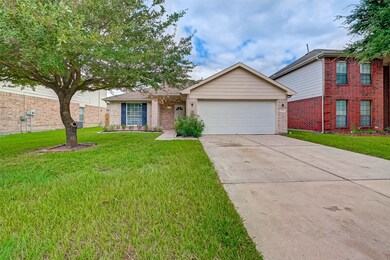 5834 Wickover Ln, Houston, TX 77086 - photo 3
