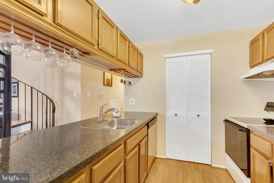 2616C Auburn Ct unit 2616, Mount Laurel, NJ 08054 - photo 6