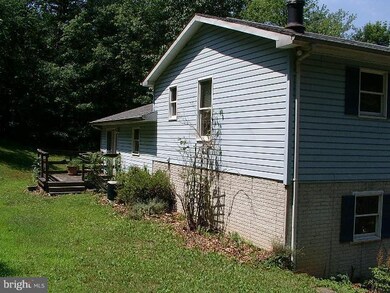 34 Little Creek Terrace, Berkeley Springs, WV 25411 - photo 7