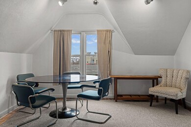 2nd Floor unit