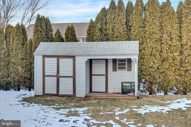 401 Washington Blvd, Womelsdorf, PA 19567 - photo 3