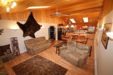 Kitchen/Living Area