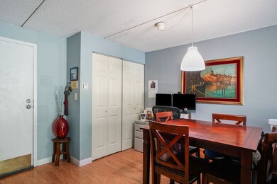 575 Broad St unit 204, East Weymouth, MA 02189 - photo 5