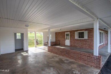 31034 Lee Hwy., Glade Spring, VA