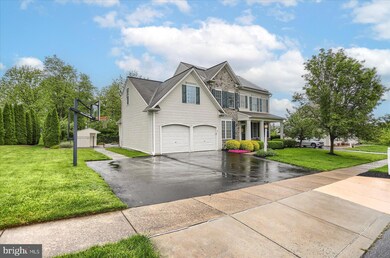 2385 Dewey Ln, Enola, PA 17025 - photo 2