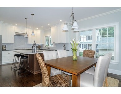 27 Rice St, Wellesley Hills, MA 02481 - photo 5