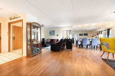 Craddock Cove Condominium unit 403, Medford, MA 02155 - photo 4