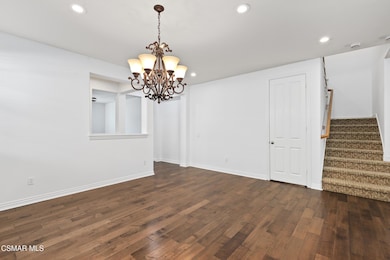 6-Dining Room