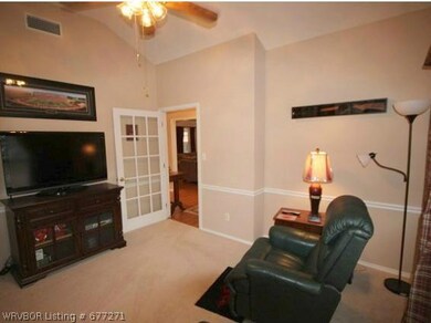 Studio/Study/Office. Perfect for the man in your h