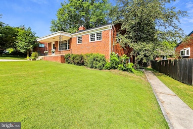 810 Hayward Ave, Takoma Park, MD 20912 - photo 2