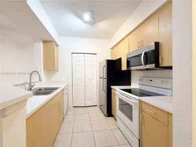 308 Belmont Ln unit 308, North Lauderdale, FL 33068 - photo 7