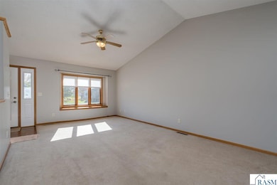 503 W Nathan St, Lake Crystal, MN 56055 - photo 5